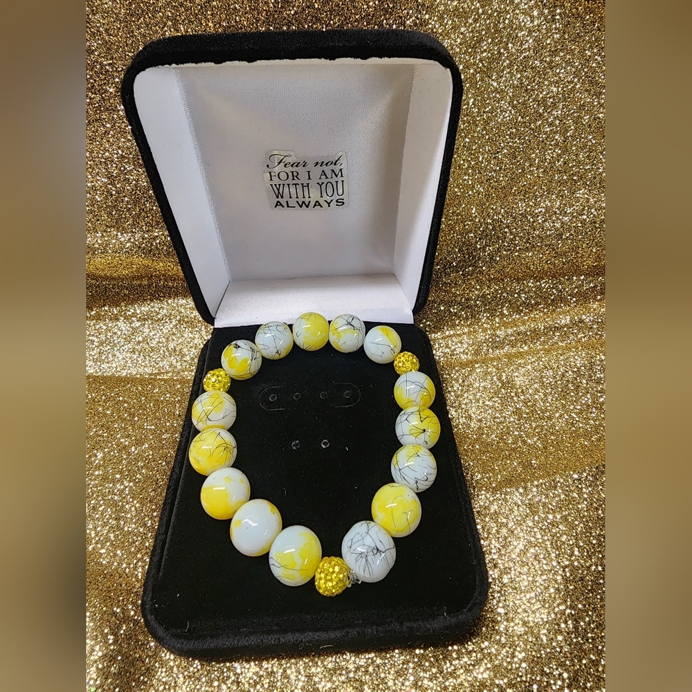 Elegant Yellow and White Beaded Bracelet